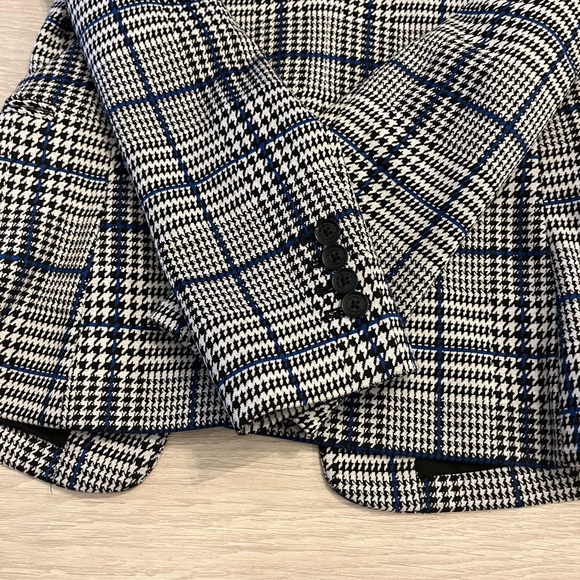 Express Plaid Blazer - Size 6 - Picture 8 of 8